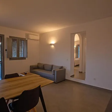 Katikies Ftelia Mykonos * بانورموس ميكونو